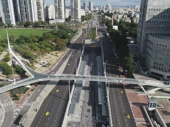 חשפניות בפתח תקווה נערות ליווי  