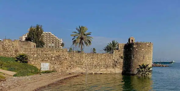 חשפניות בטבריה נערות ליווי  