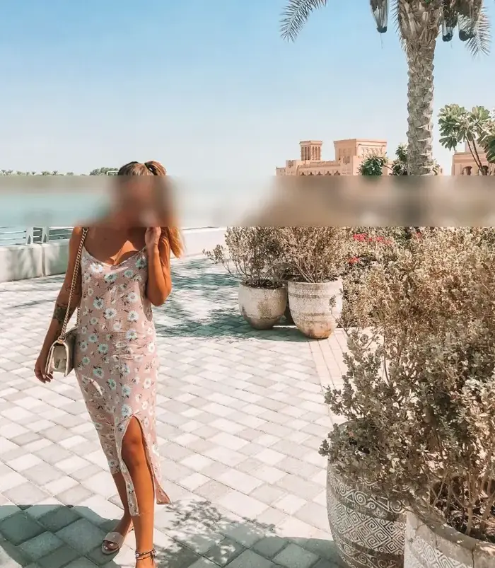  נערות ליווי חשפניות 